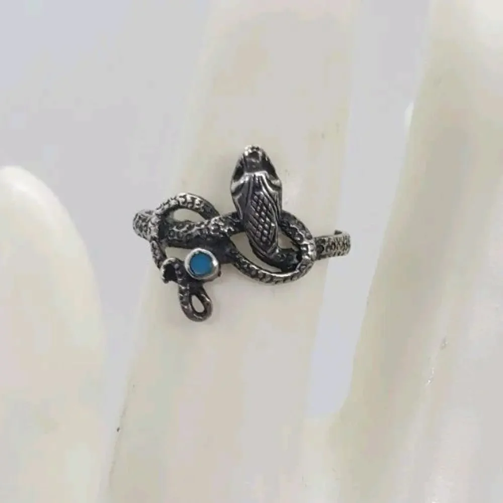 VTG Snake Ring With Turquoise 925 Sterling Silver Coiled Detailed Native 7.75